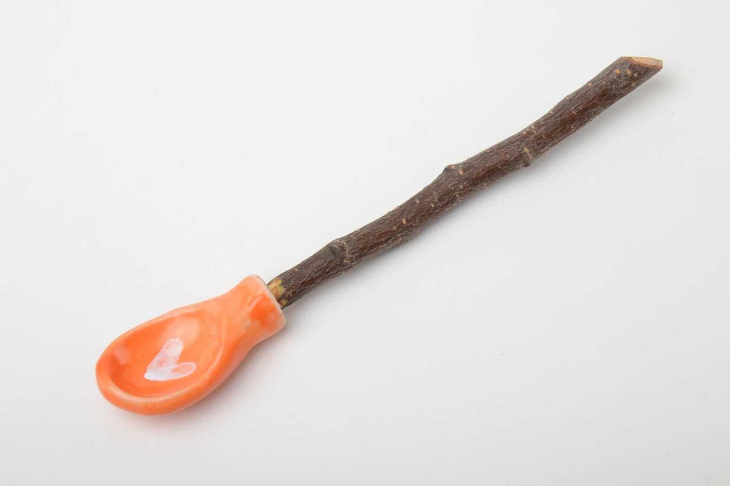 Оранжевая ложка для специй из глины и деревянной веточки абрикоса ручной работы фото 3