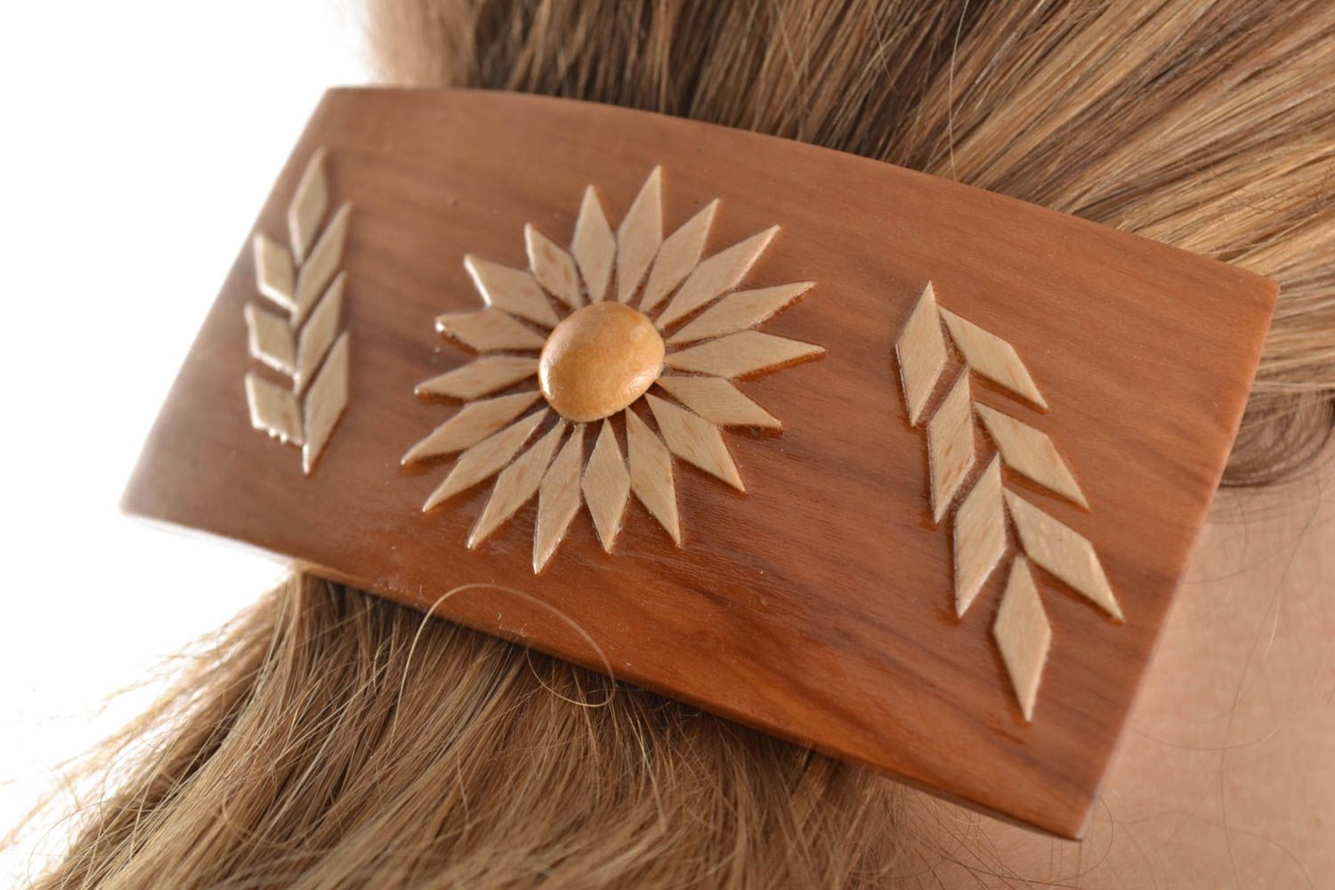 Unusual large handmade wooden hair jewel clip automatic for girls photo 1