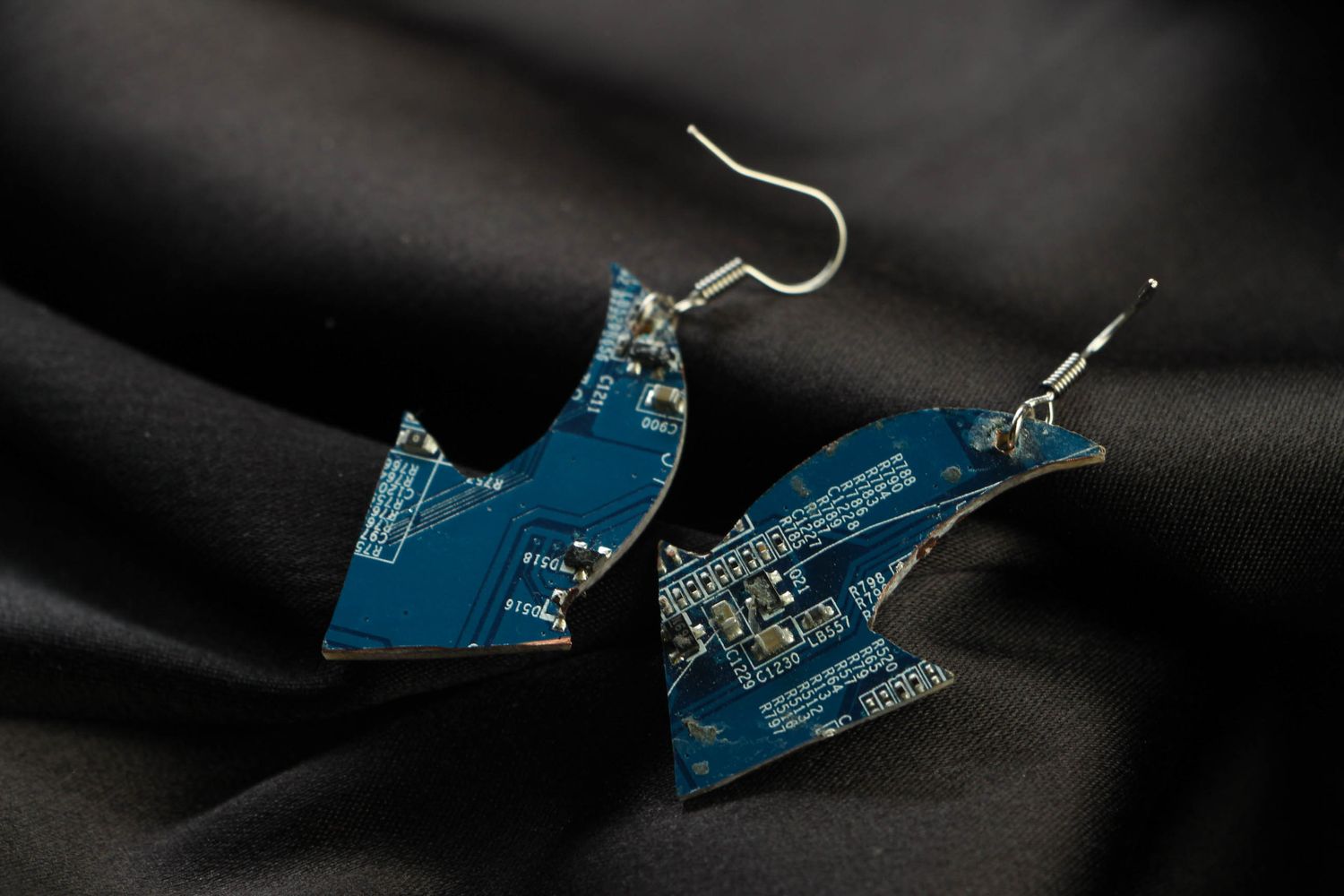 Blue metal earrings in cyberpunk style Arrows photo 3
