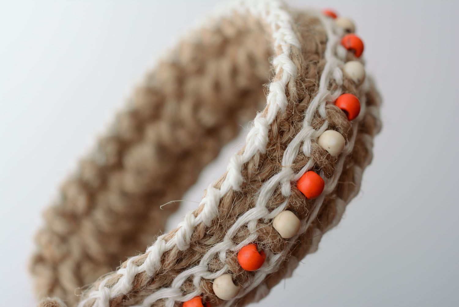 Bracelet de jute avec perles en bois  photo 4