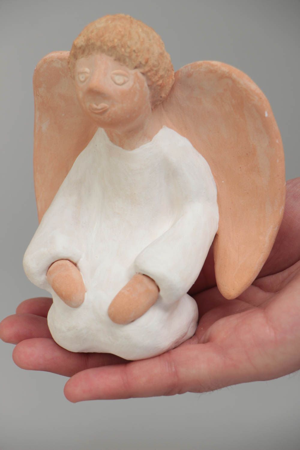 Статуэтка из глины ангел светлый небольшого размера красивый ручной работы фото 5