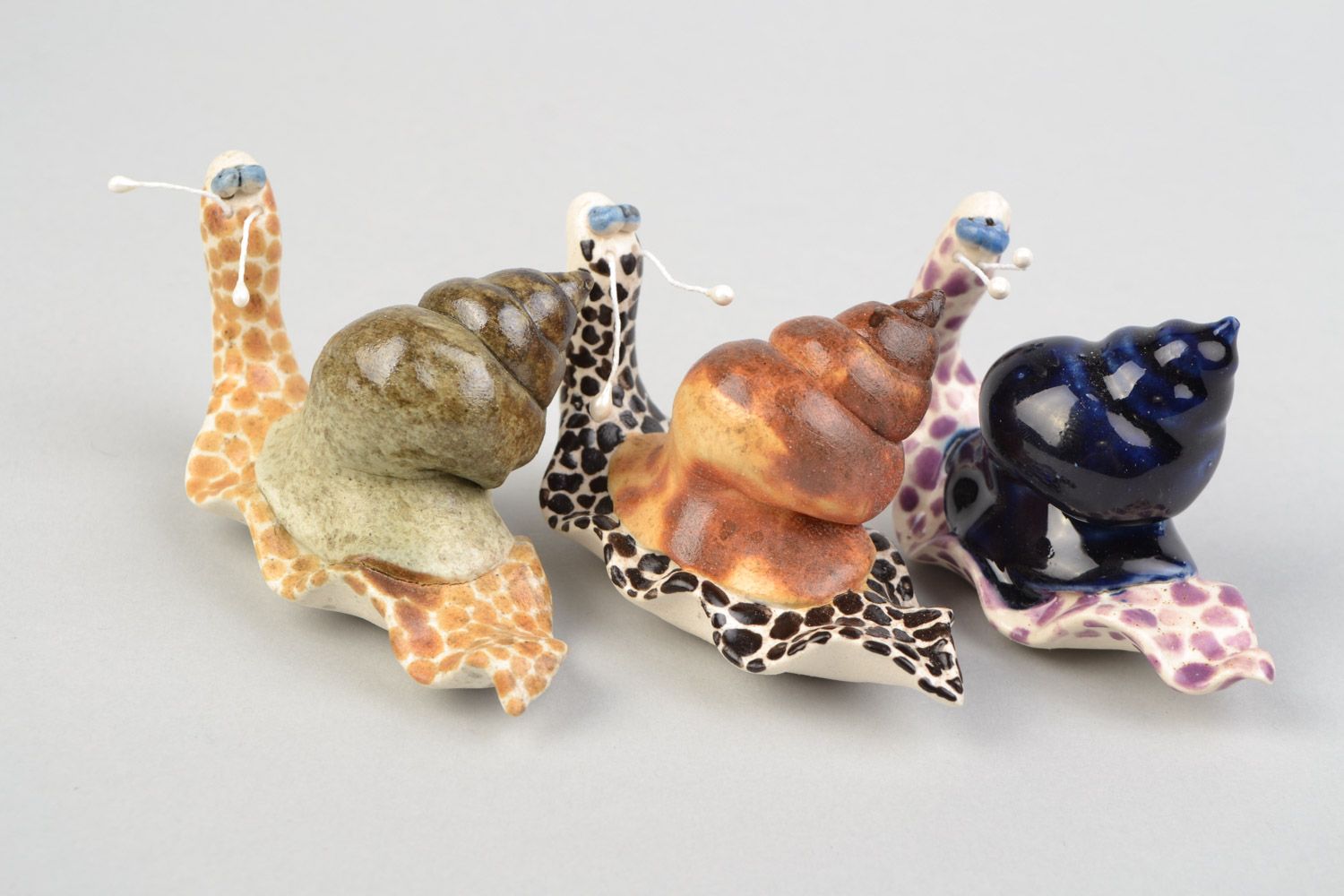 Set of handmade miniature ceramic figurines of snails painted with glaze 3 items photo 5
