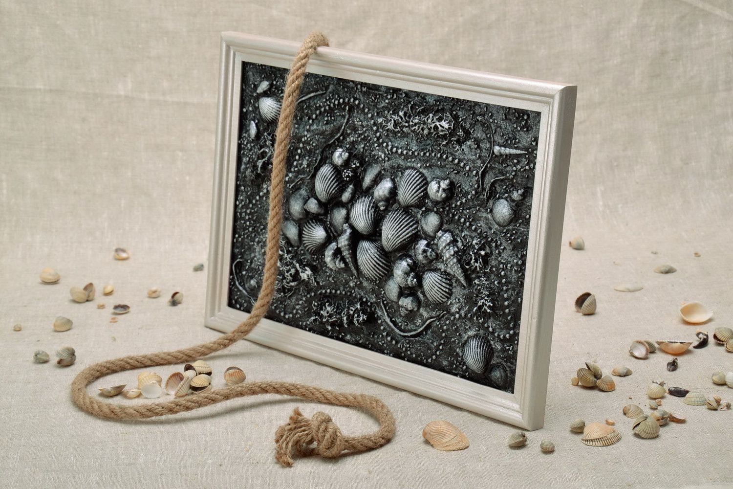 Wandbild mit Muscheln und Streublumen in Terra-Technik foto 5