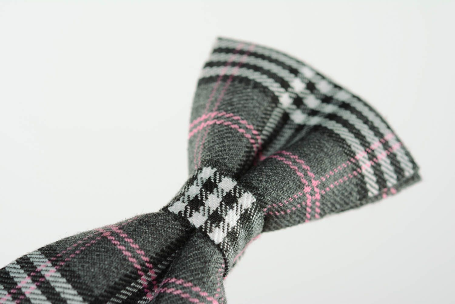Grey and pink checkered bow tie photo 4