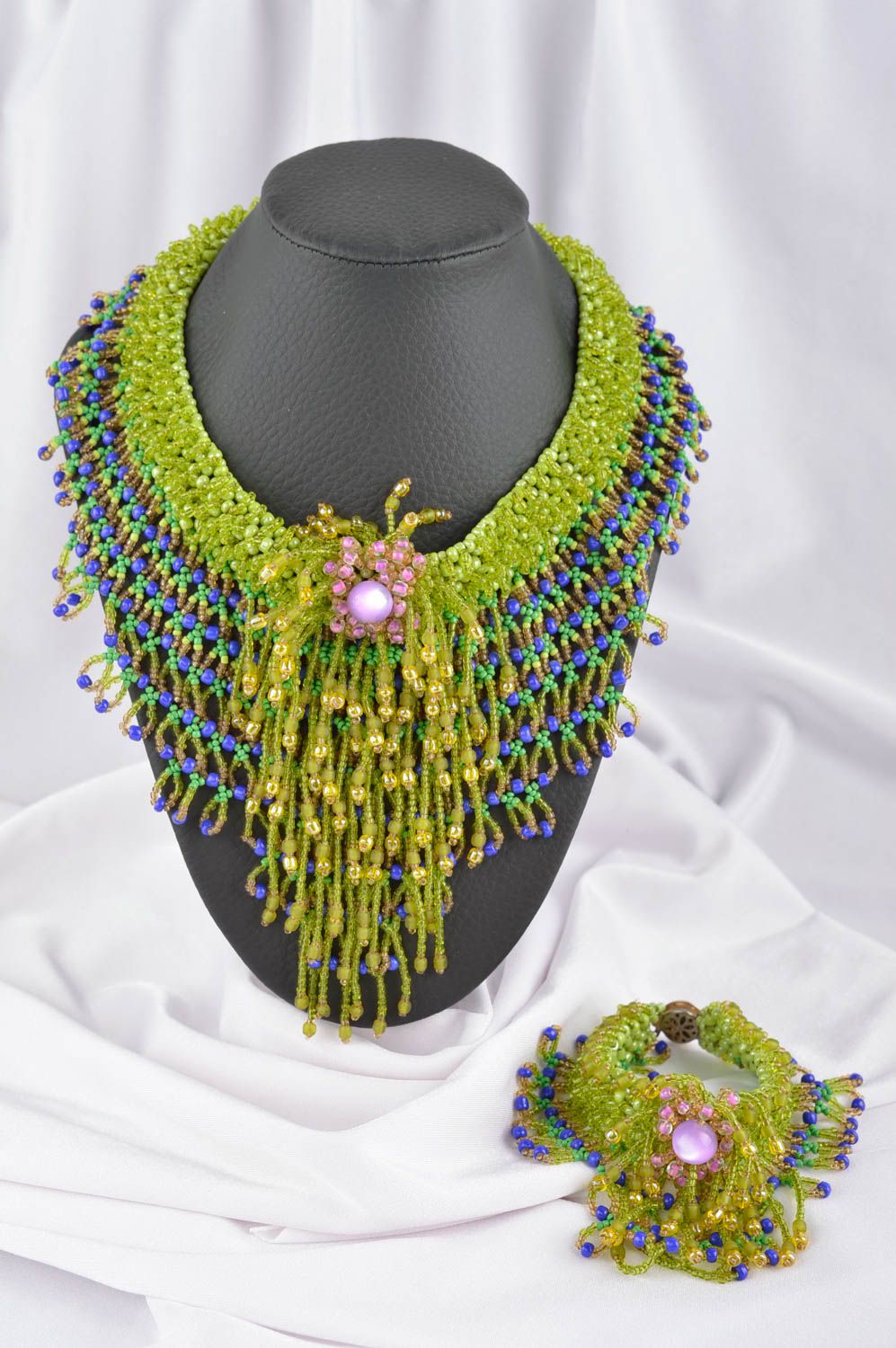 Parure de Bijoux en perles de rocaille faits main Collier et bracelet verts photo 1