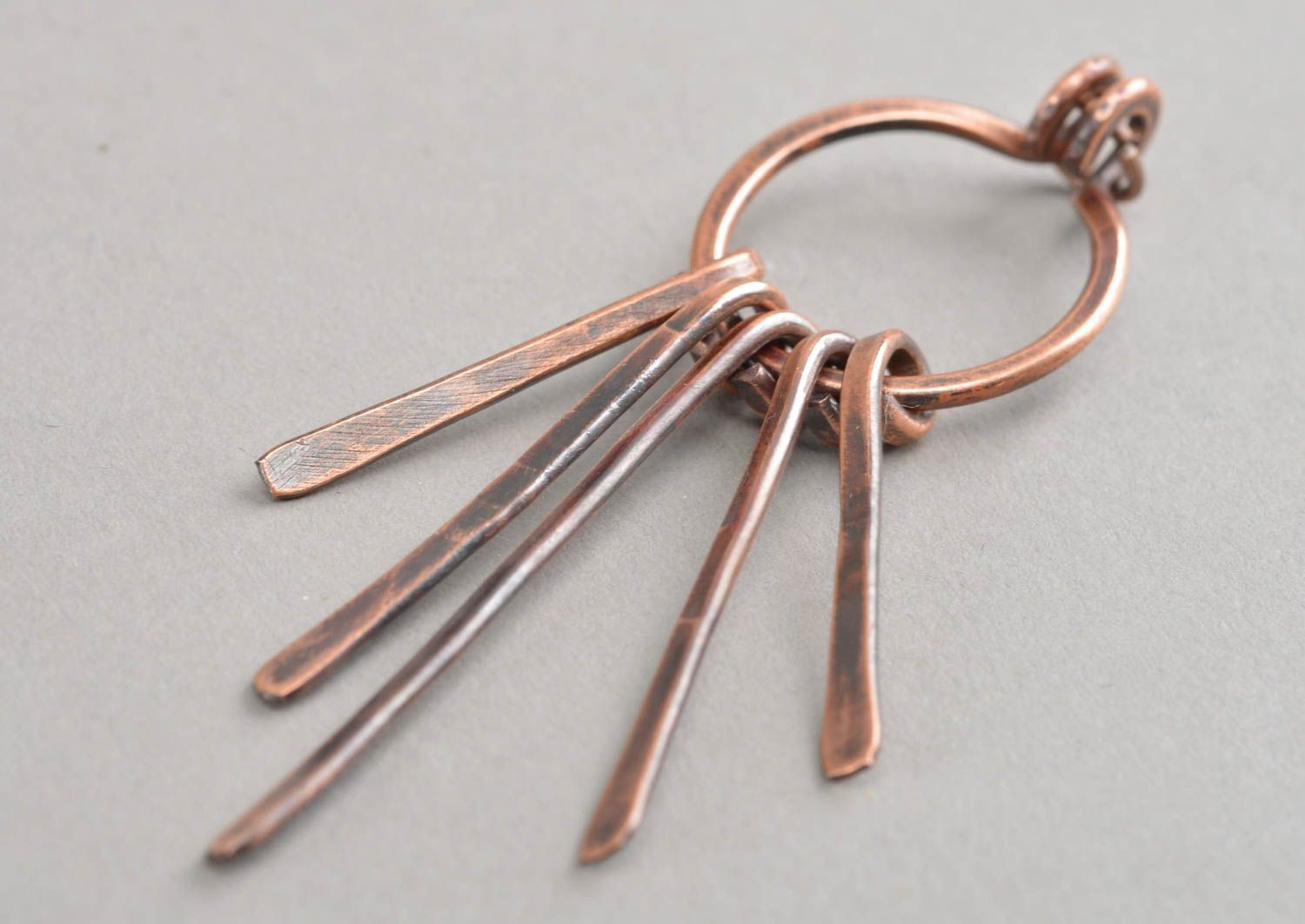Handgemachter Schlüsselanhänger aus Kupfer originell Taschenanhänger schön foto 3