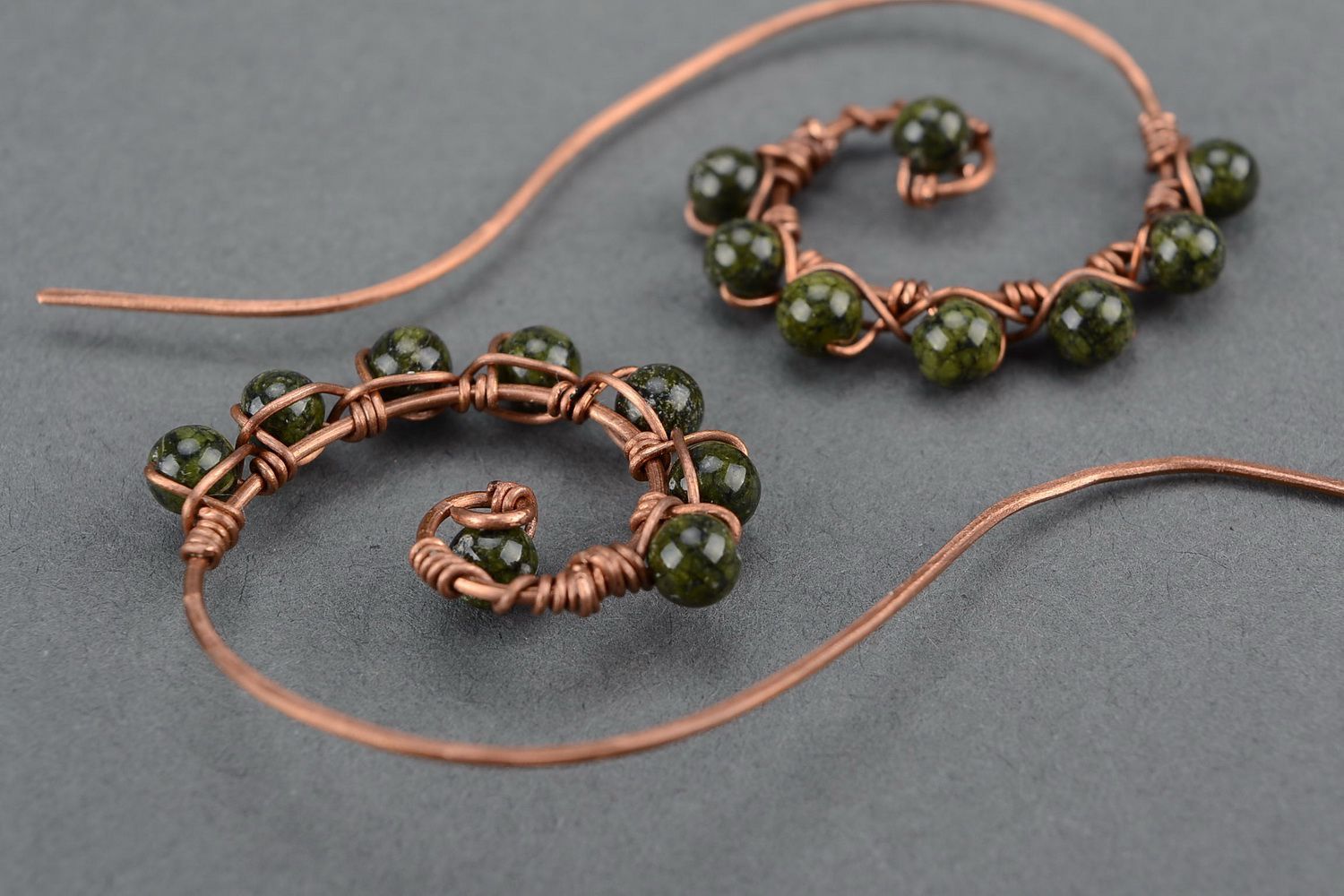 Eaarrings made of copper wire, stone - serpentine photo 3