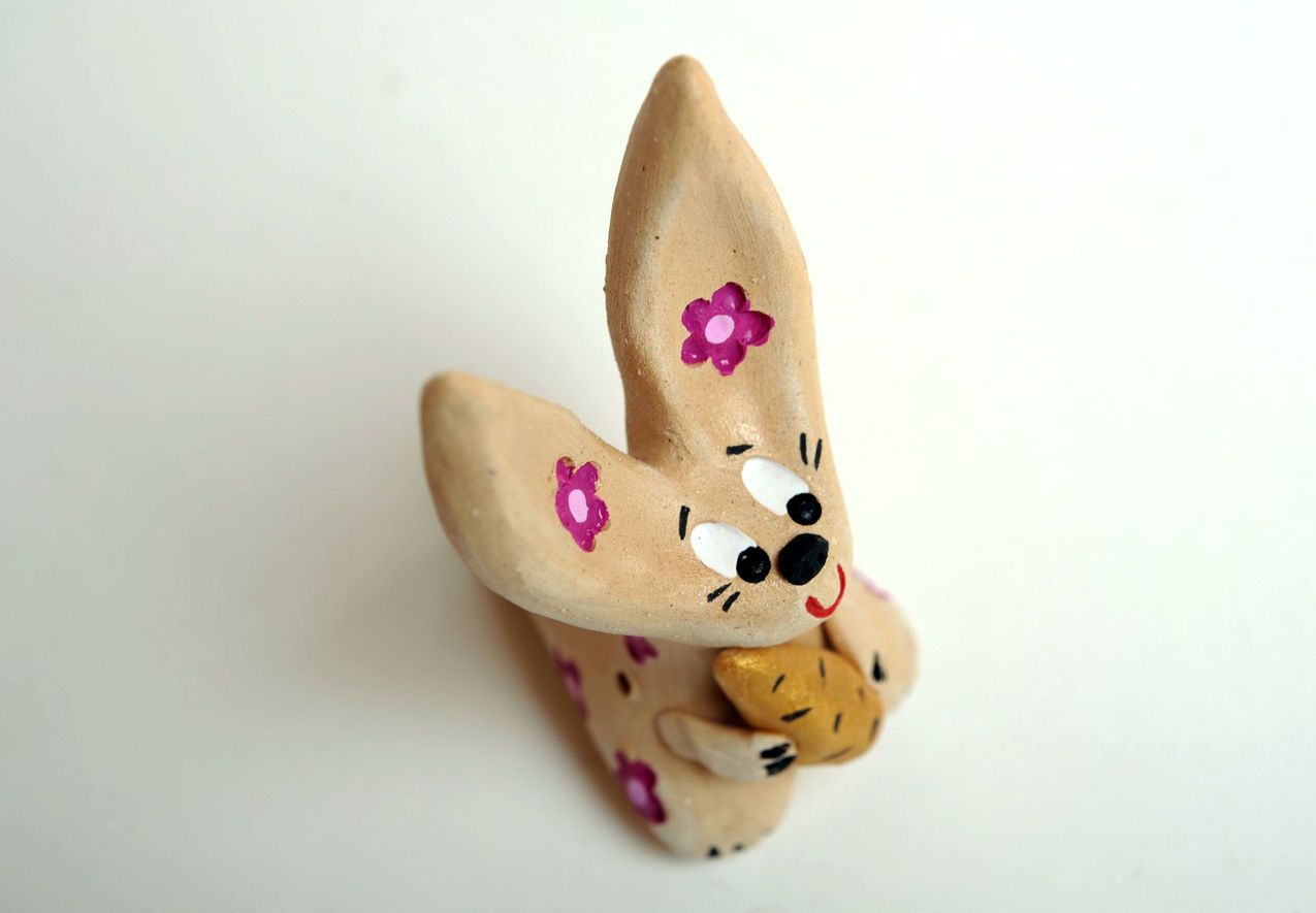 Pennywhistle Rabbit with carrot photo 3