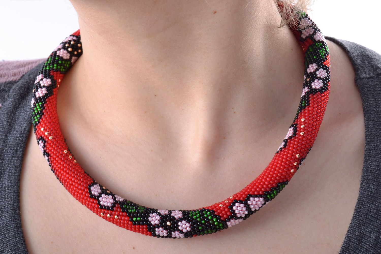 Handmade red Czech bead cord necklace with beautiful flowers photo 1