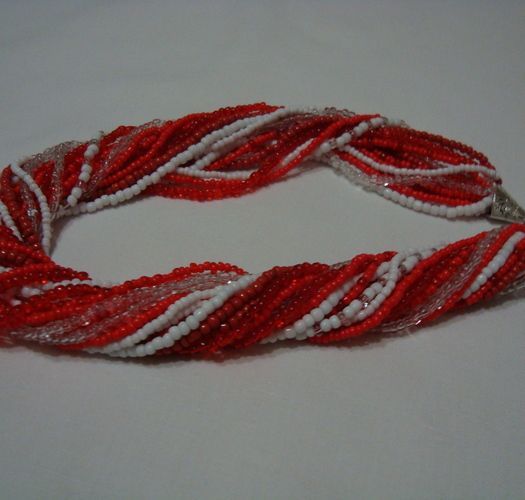 Handmade Glasperlenkette in Rot und Weiß foto 3