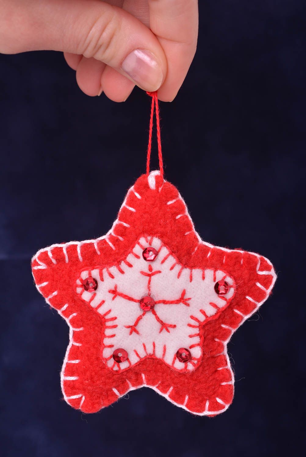Новогоднее украшение из фетра ручной работы елочное украшение новогодяя игрушка фото 2
