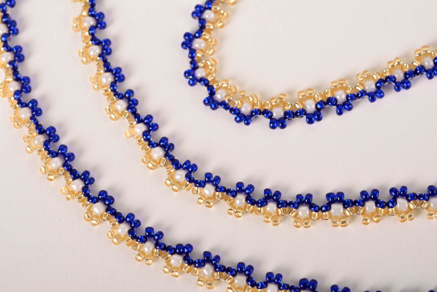 Collier perles de rocaille Bijou fait main en jaune et bleu Accessoire femme photo 4