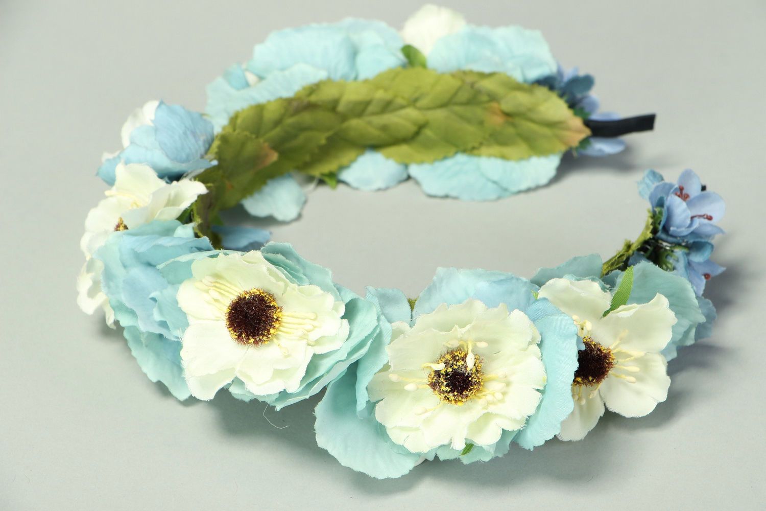 Serre-tête décoré de fleurs en tissu fait main photo 2