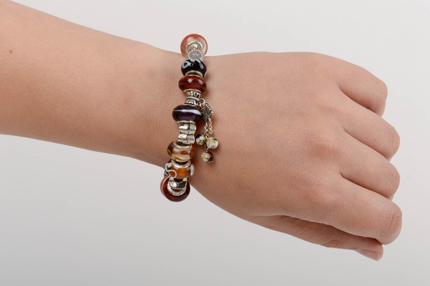 Handmade designer metal wrist bracelet with colorful Murano glass beads photo 5