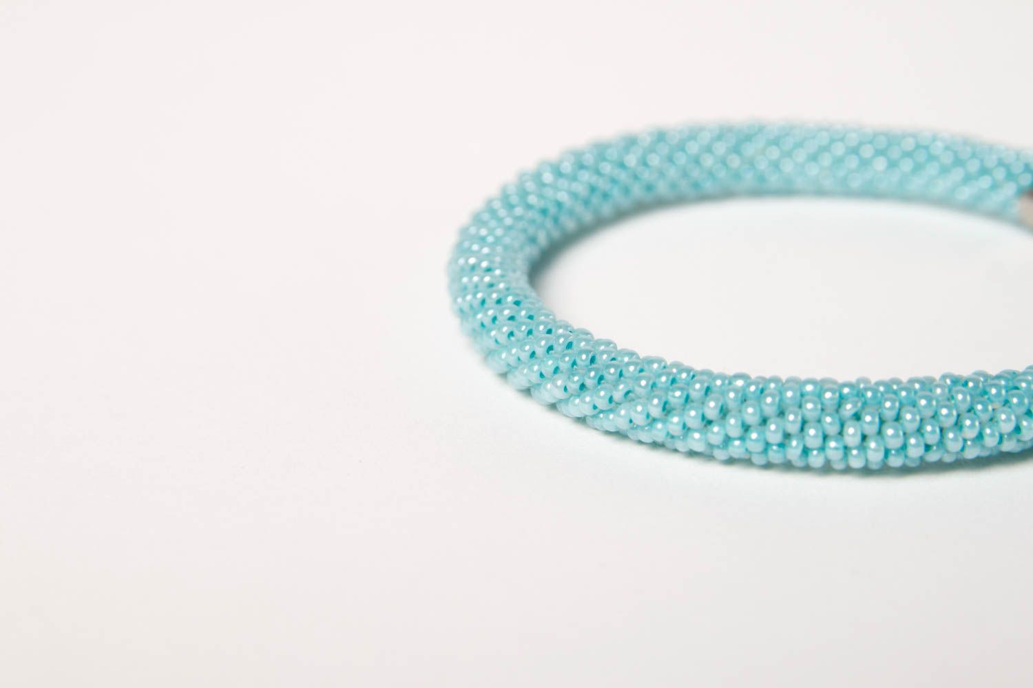 Bracelet perles rocaille Bijou fait main Accessoire femme en bleu ciel photo 5