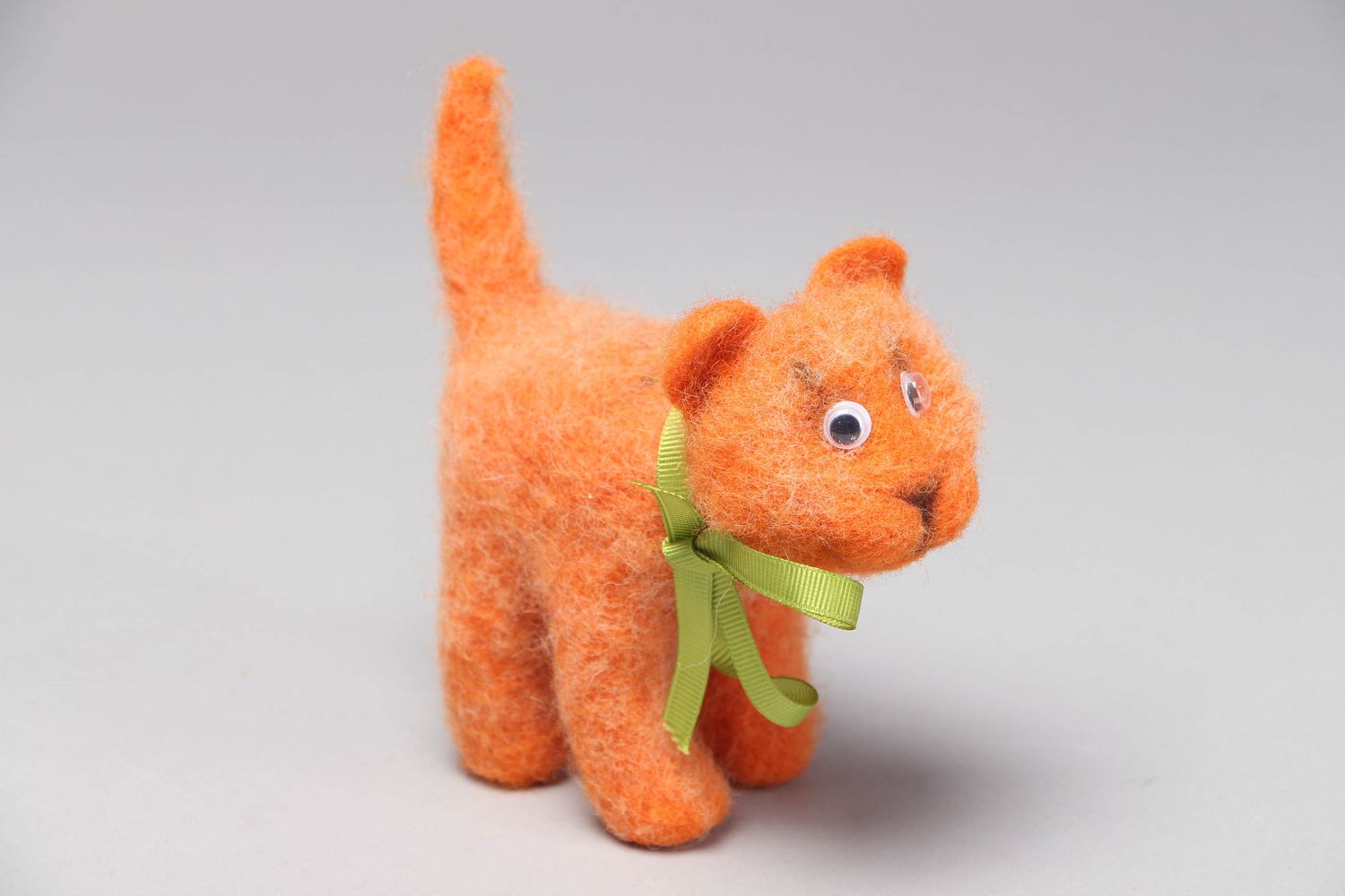 Felted wool toy Red Cat photo 1