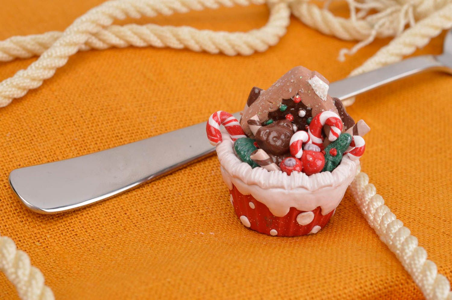 Cupcake artificiel fait main Décoration couverts insolite Déco cuisine photo 1