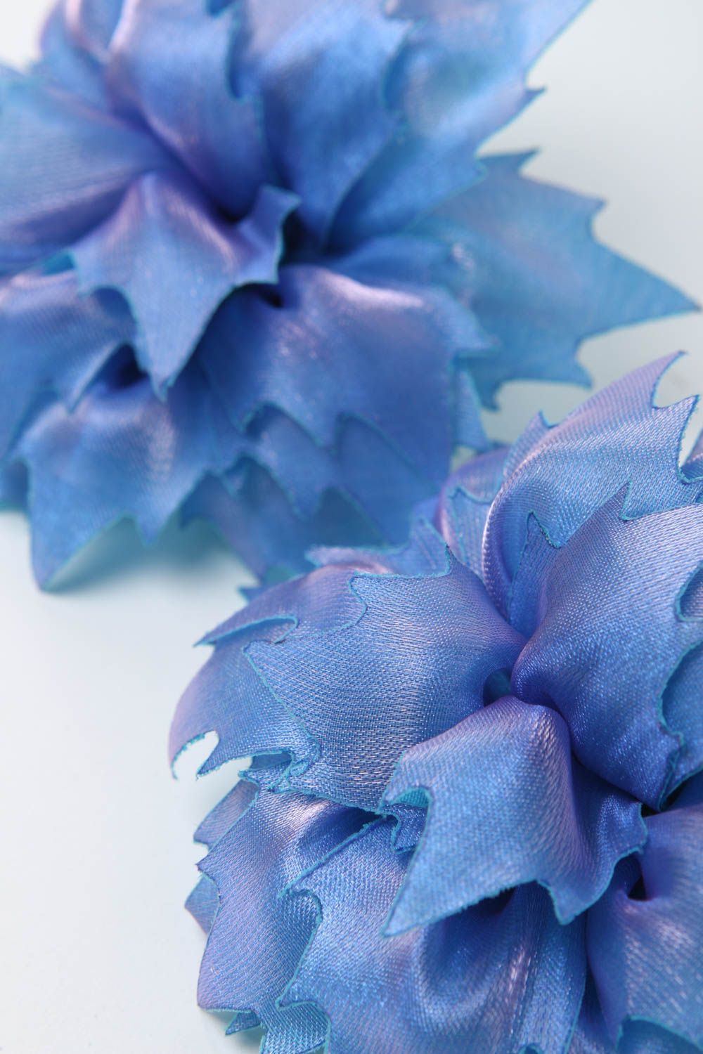 Handmade Schmuck lila blau Haargummi für Kind stilvoll Blumen Haargummi schön foto 3