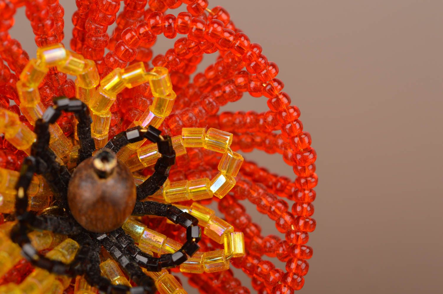 Handgemachter Blumen Ring aus Glasperlen in Form von üppiger Mohnblume für Damen foto 5