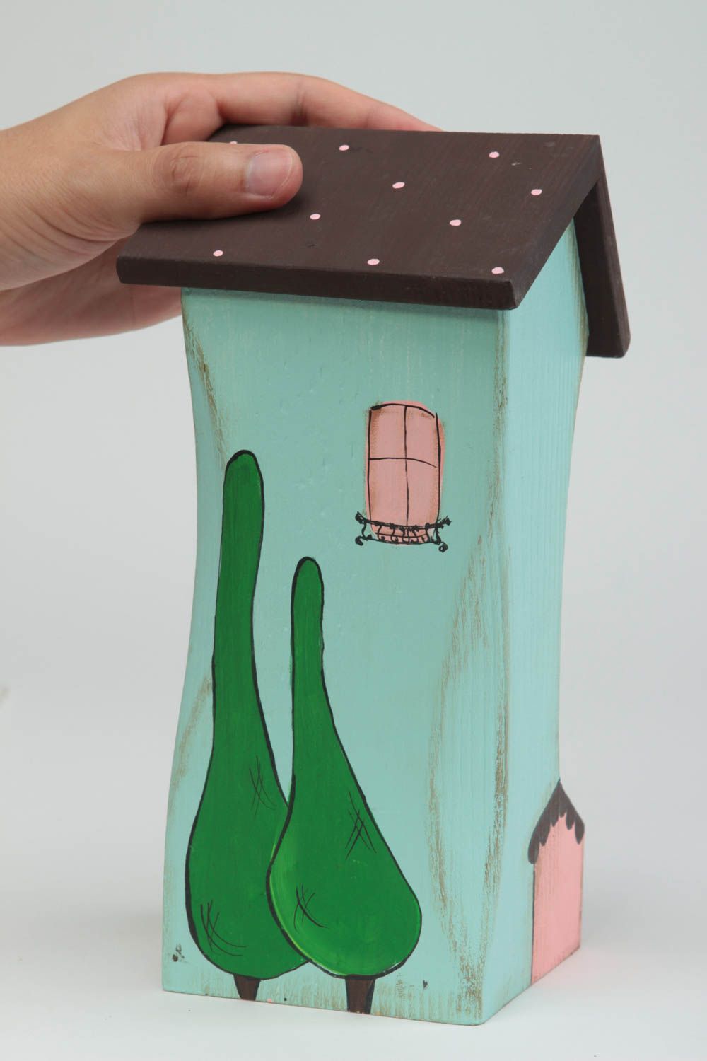 Фигурка из дерева для декора домик ручной работы из сосны голубой с будкой фото 5