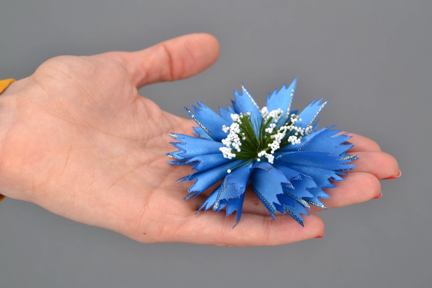Broche fleur en rubans de reps Bleuet faite main photo 2