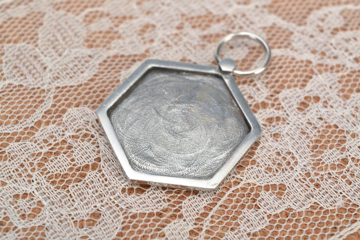 Beautiful hexagon DIY metal blank pendant jewelry making supplies photo 4