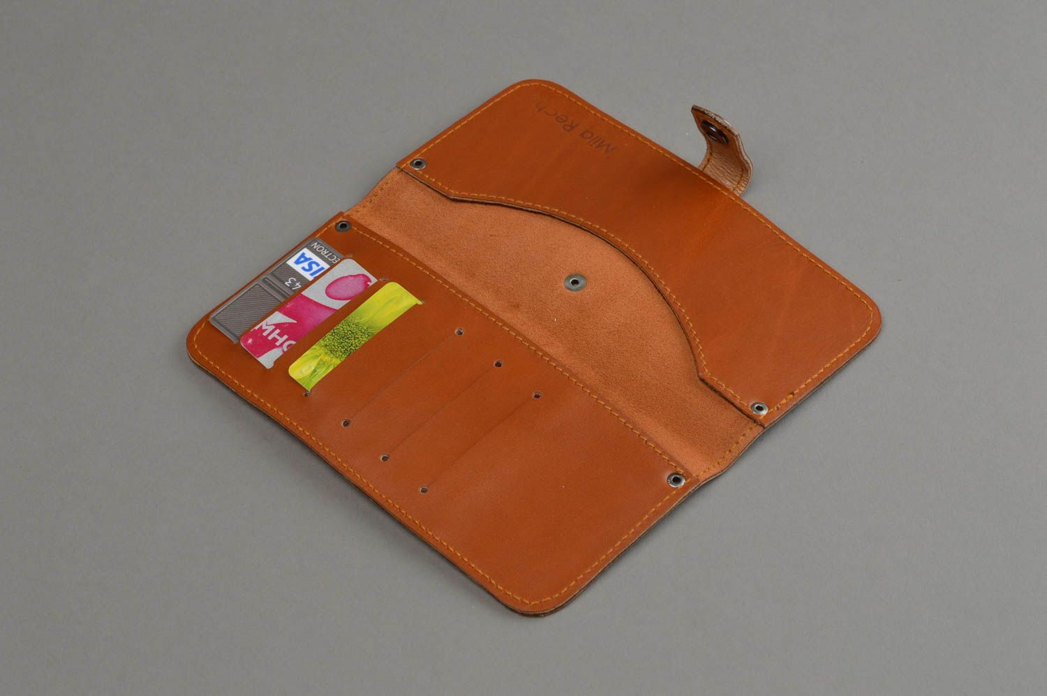Stilvolles braunes Leder Portemonnaie für Herren handgemachtes Accessoire  foto 8