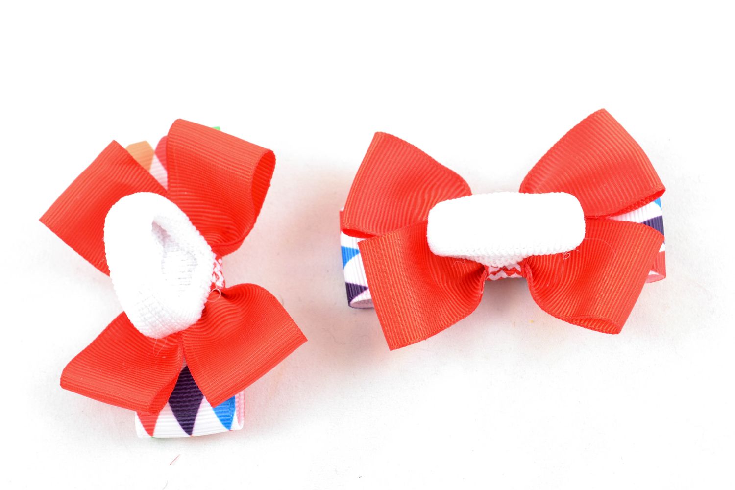 Hair ties with bows made of rep ribbons of red color photo 4
