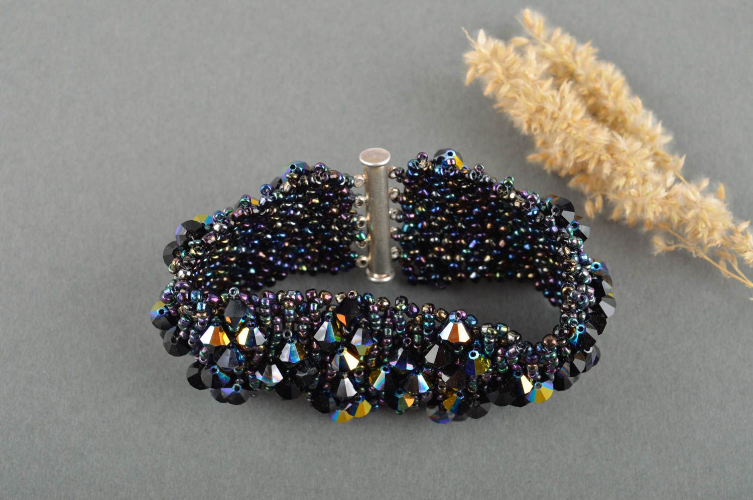 Handmade black seed beads adjustable wrist bracelet for women photo 1