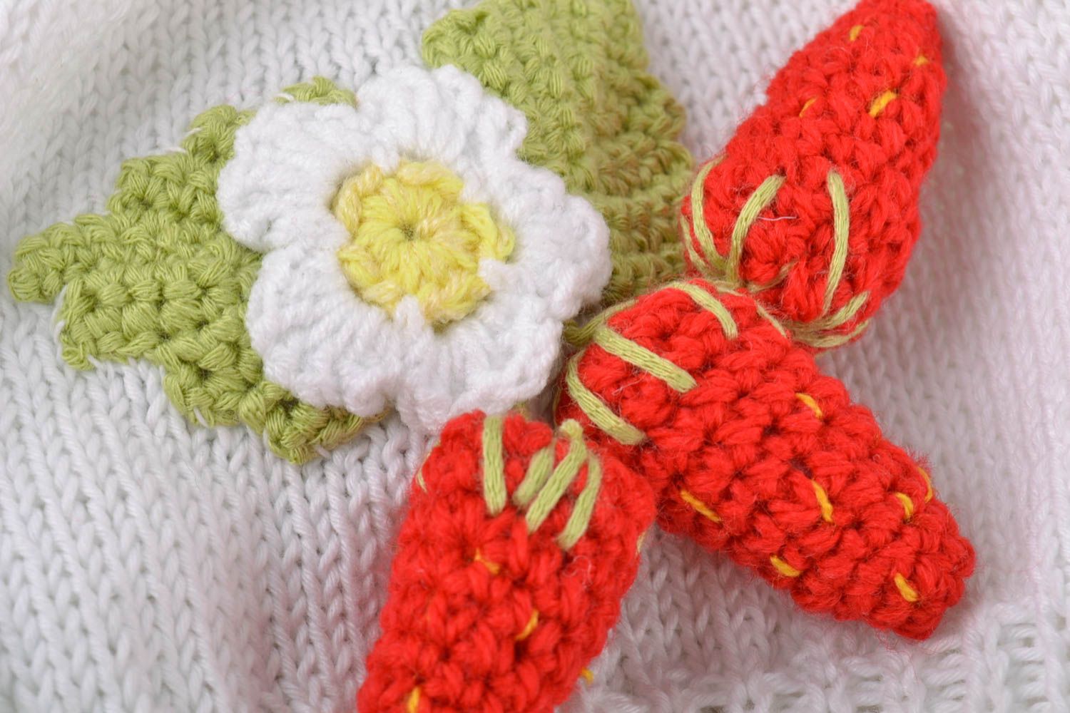 Set of handmade baby's accessories crocheted of cotton threads white hat and bag photo 3