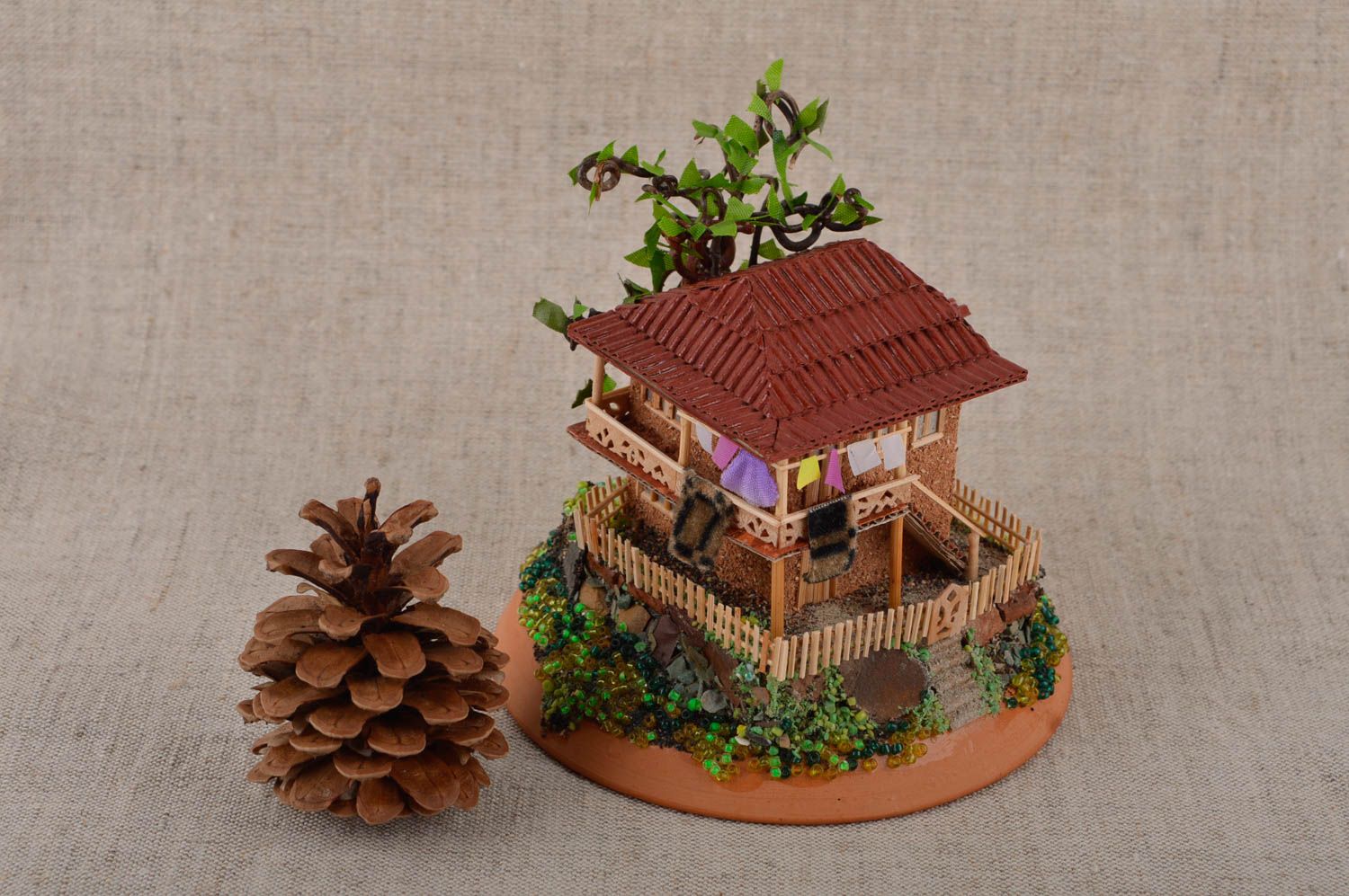 Maison miniature faite main Figurine maison Cadeau original design souvenir photo 1
