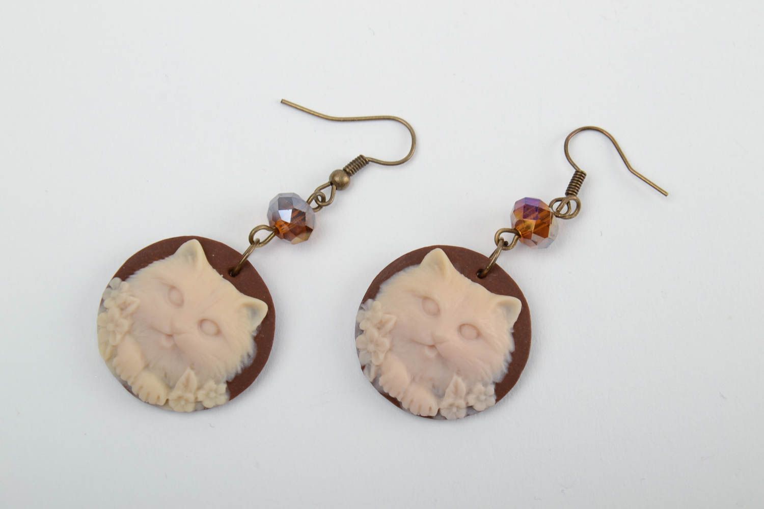 Handmade round cameo polymer clay dangling earrings with volume cats images photo 3