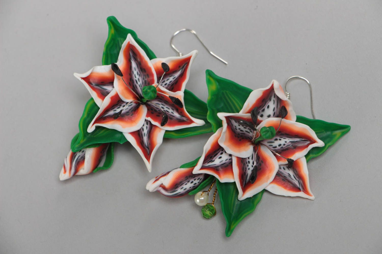 Set of polymer clay designer handmade jewelry earrings and necklace with lilies photo 4