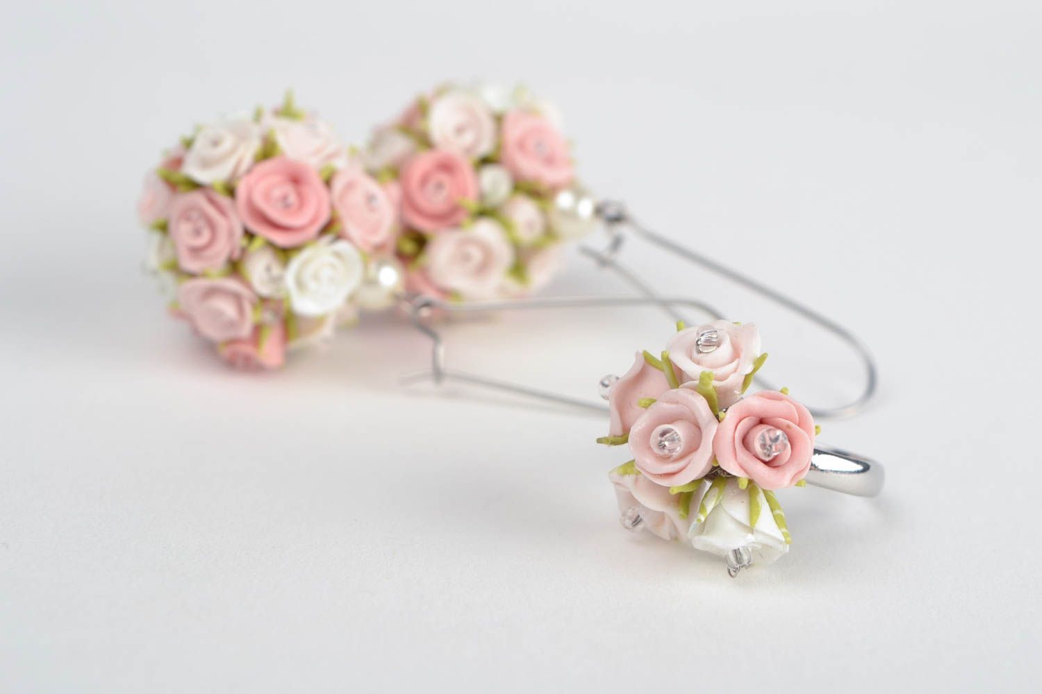 Rosa Schmuckset mit Blumen Ohrringe und Ring aus Polymerton handmade Schmuck foto 5