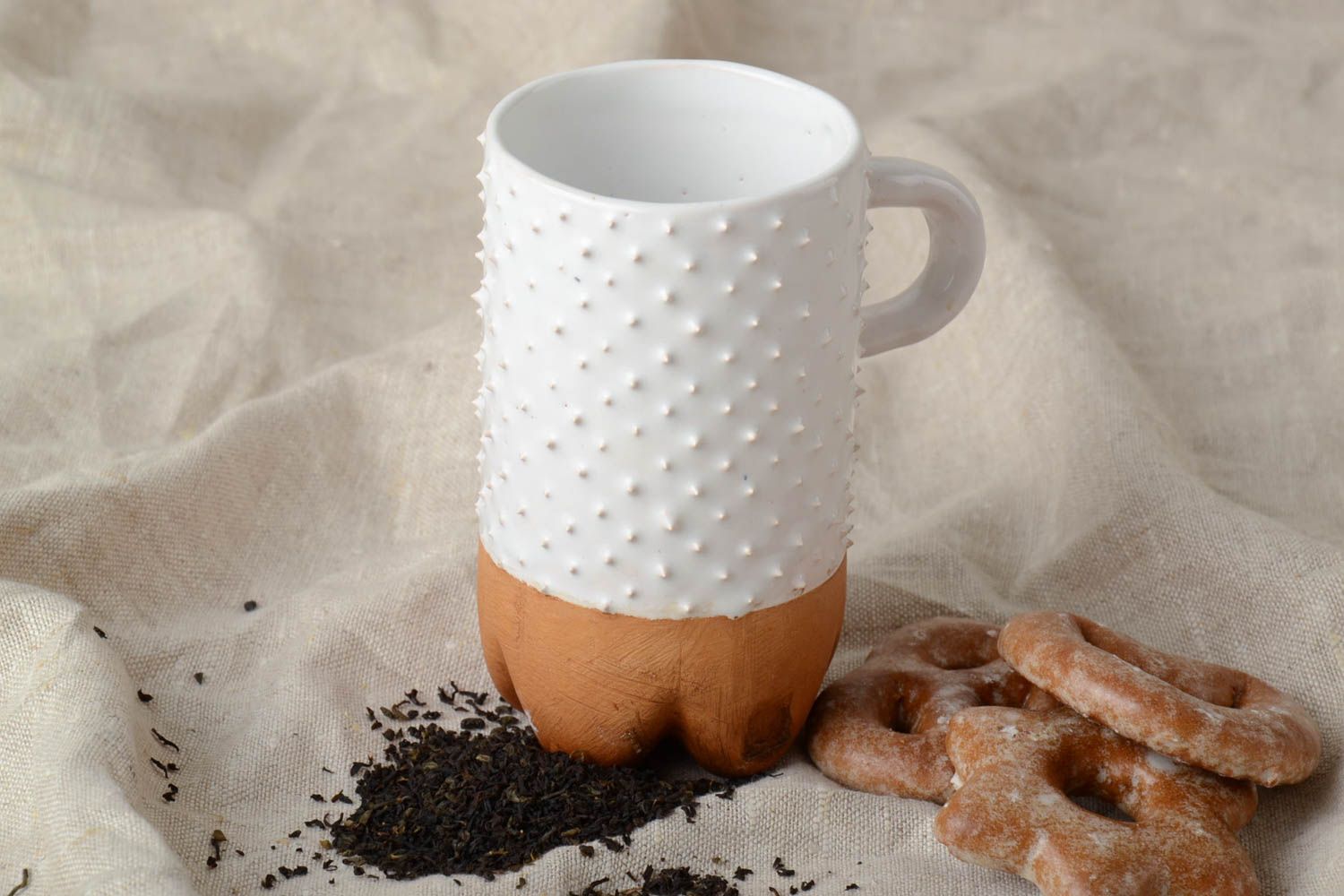 Mug céramique blanc-brun original grand 50 cl avec anse vaisselle faite main photo 1