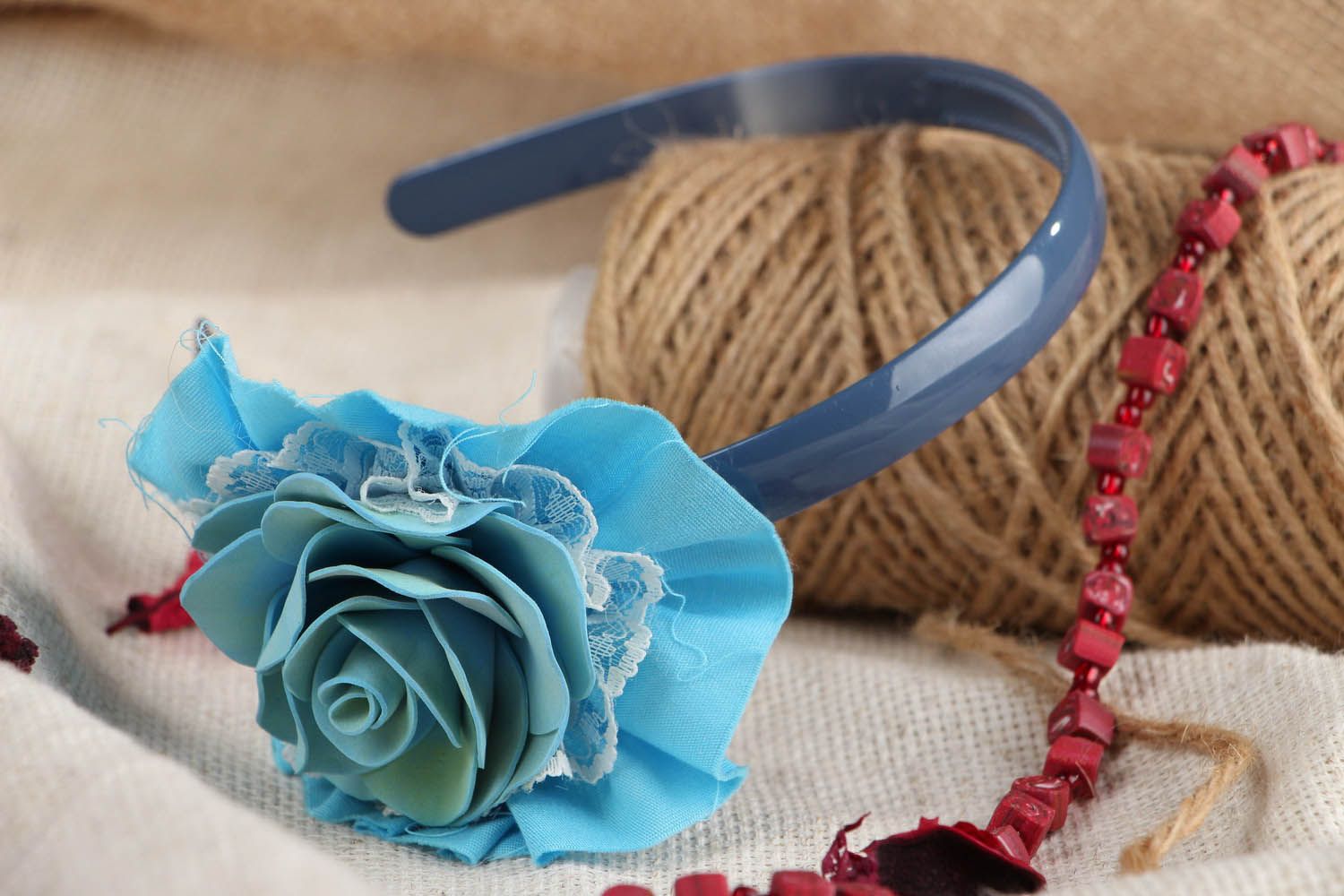 Headband with roses photo 1
