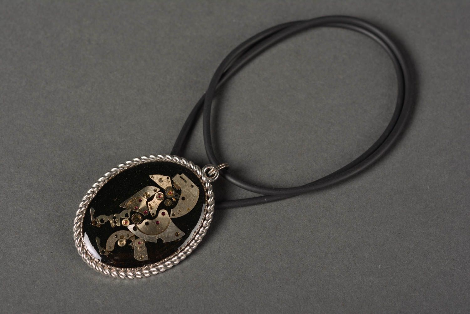 Handmade designer neck pendant metal pendant design steampunk jewelry photo 4