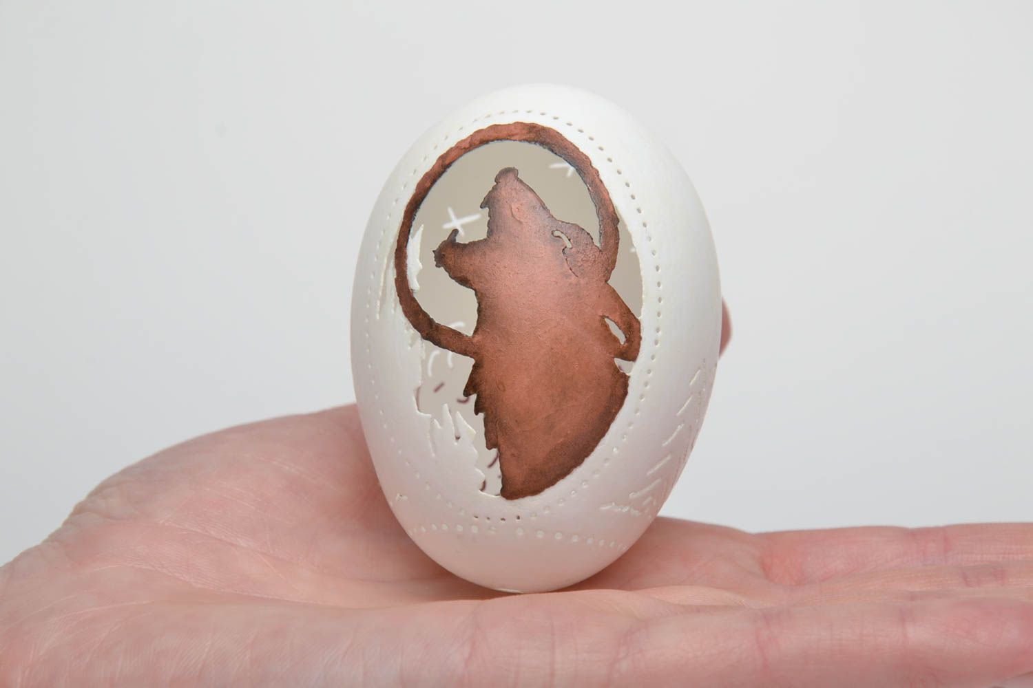 Carved egg for interior decor photo 5