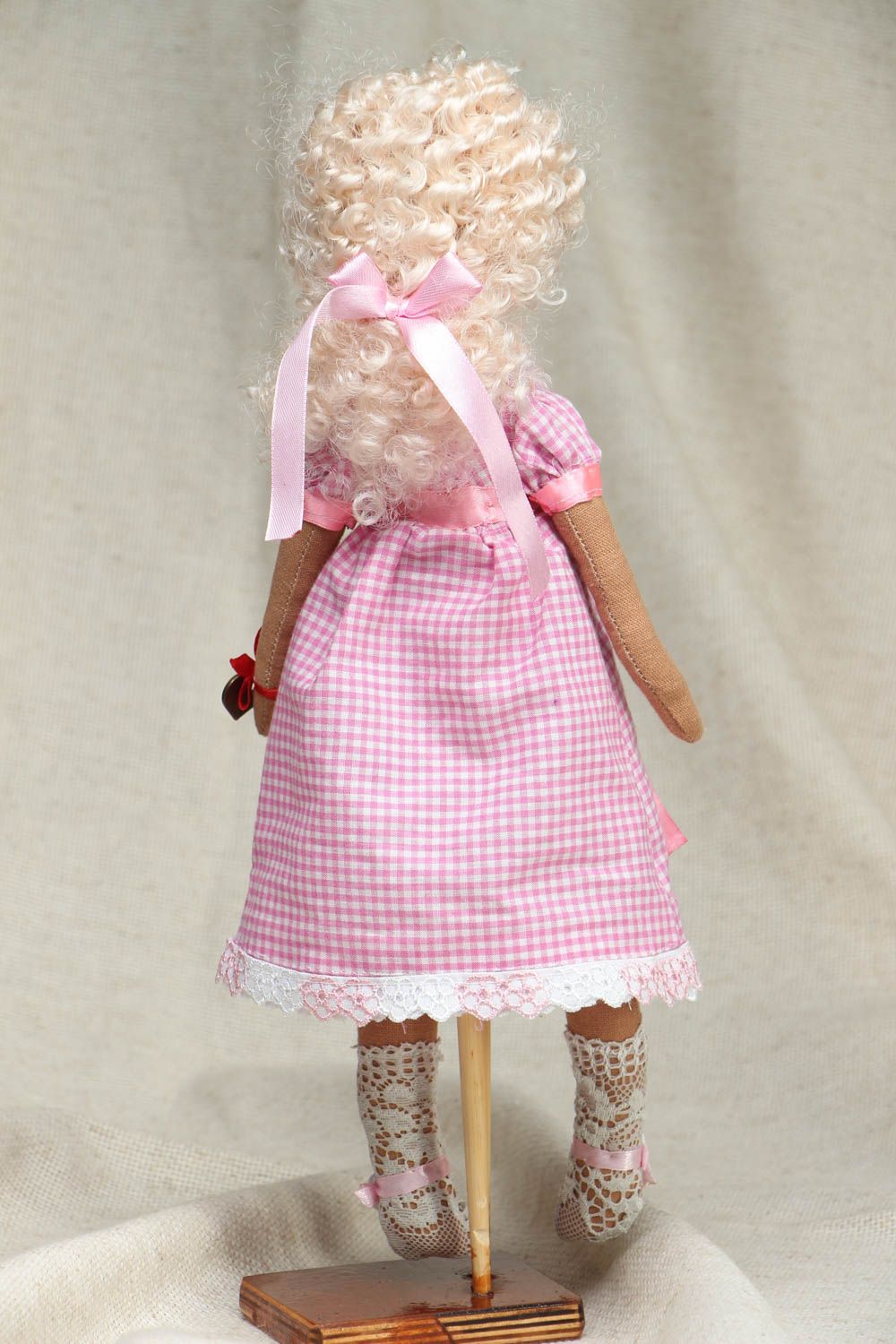 Тканевая игрушка кукла из хлопка фото 3