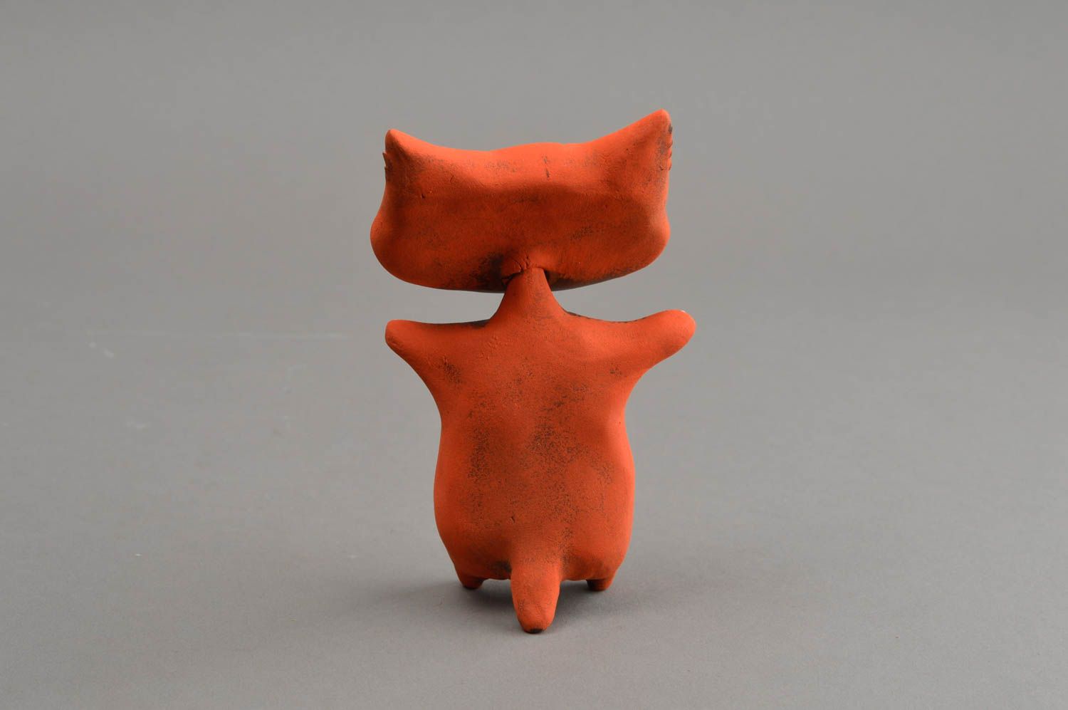 Оранжевая глиняная статуэтка в виде кота ручной работы оригинальная яркая фото 5