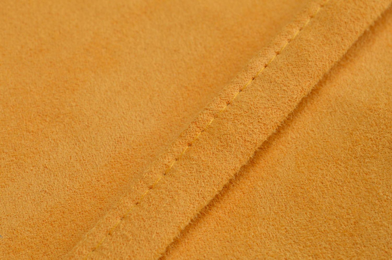 Маленькая желтая тканевая сумка ручной работы из искусственной замши Сверток  фото 4
