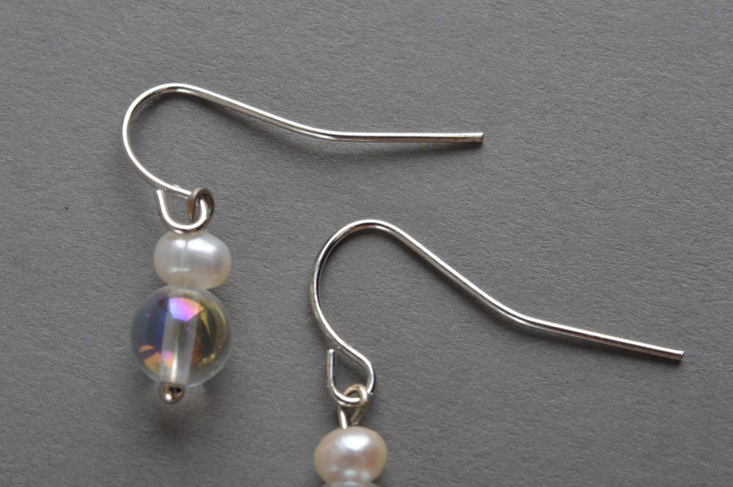 Boucles d'oreilles en perles d'eau douce et quartz faites main délicates photo 5