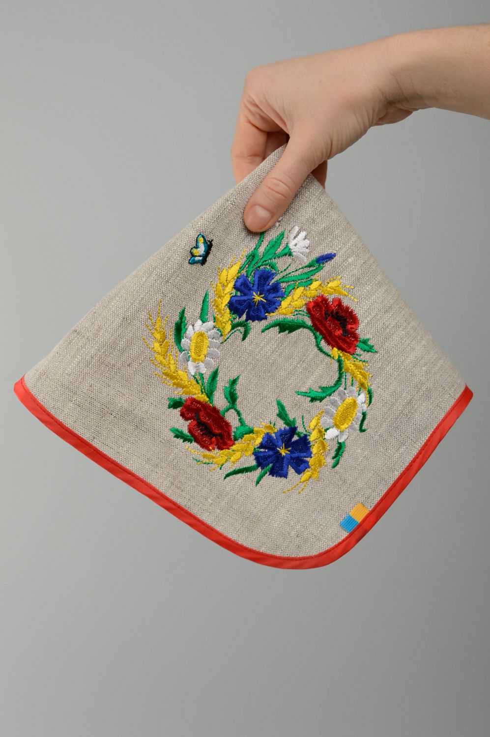 Set of decorative napkins with embroidery 3 items  photo 4