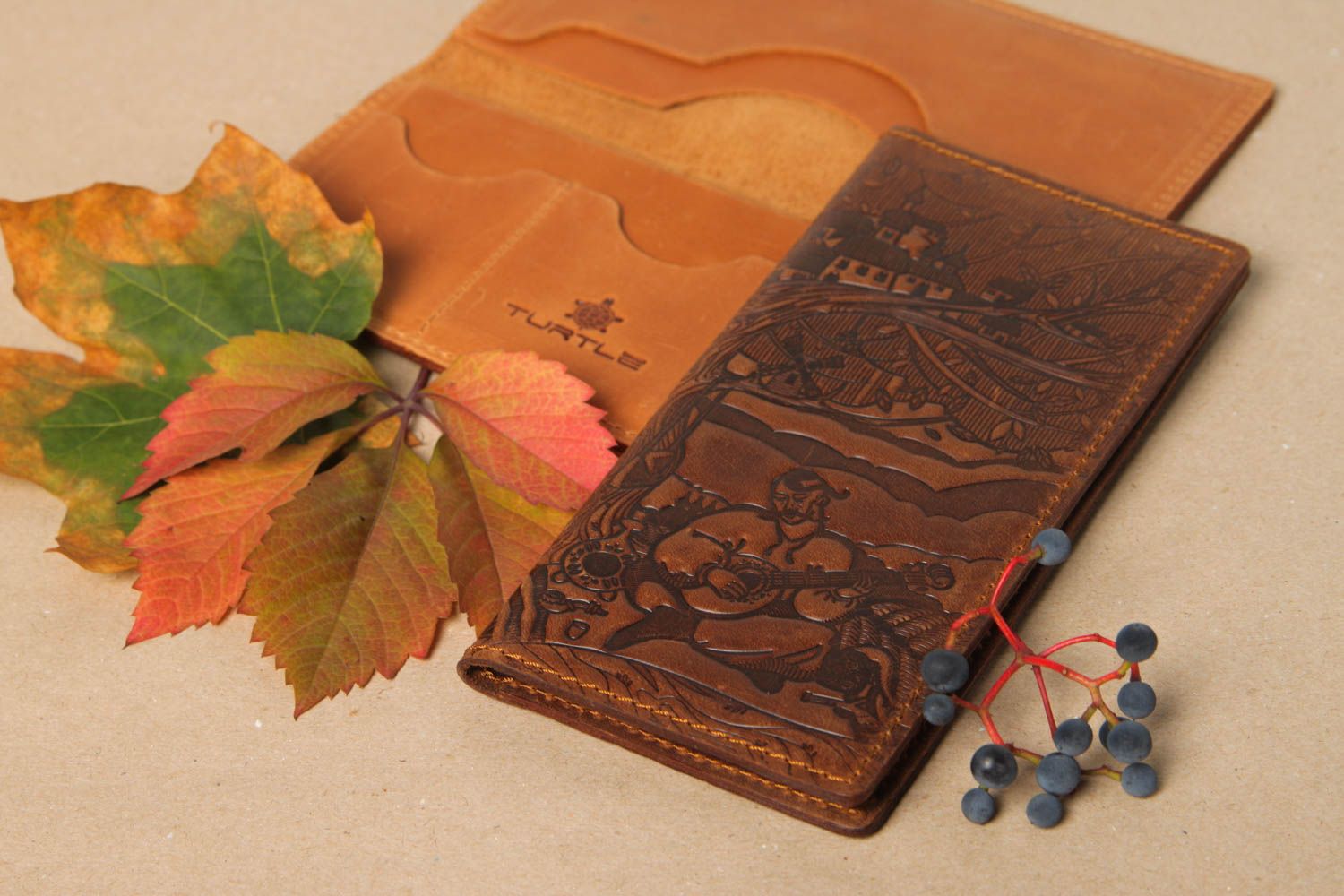Beautiful handmade leather wallet elegant wallet design leather goods gift ideas photo 1