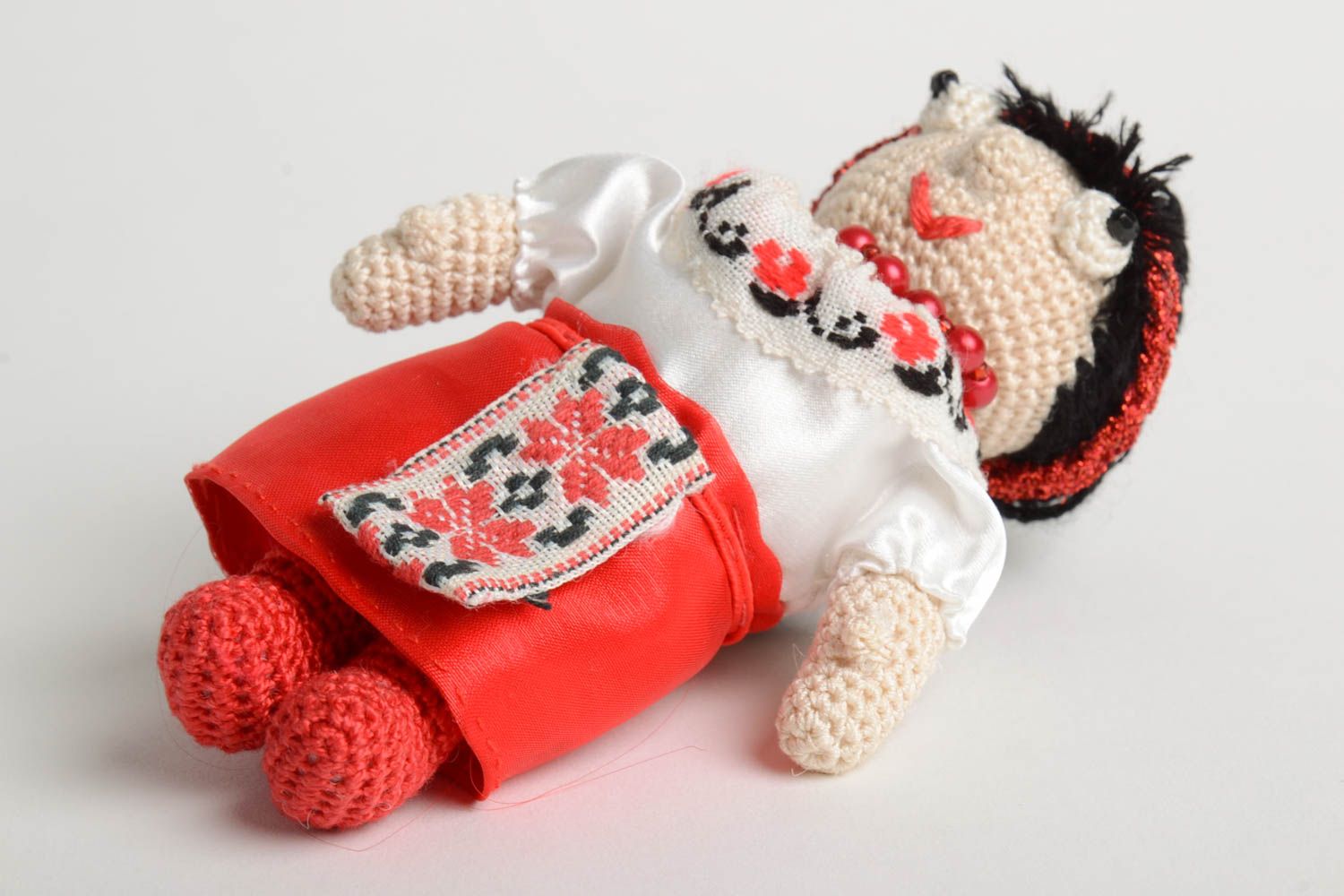 Poupée ethnique Jouet fait main tricoté au crochet en coton Cadeau original photo 4