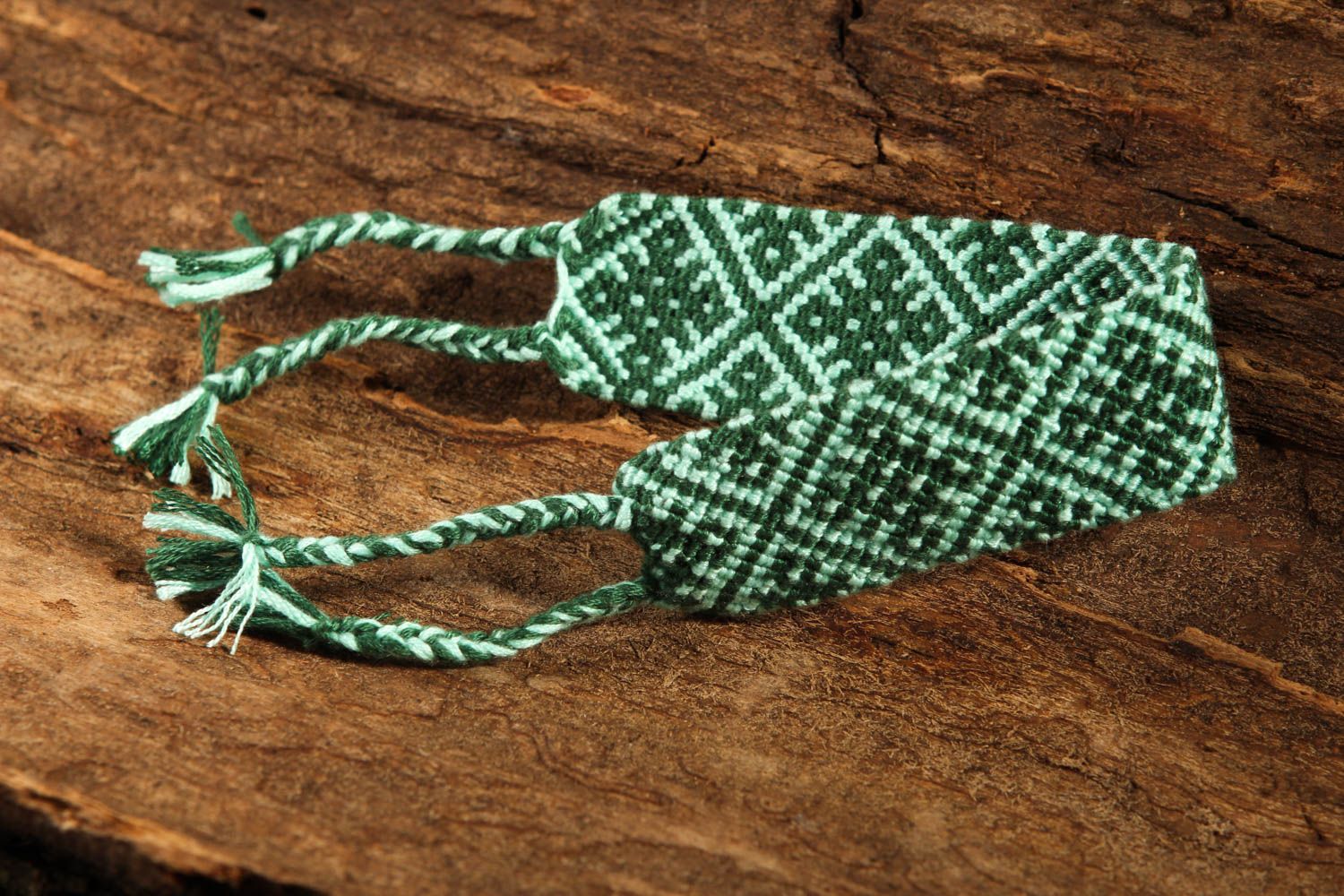 Bracelet textile vert-menthe Bijou fait main large tressé en fils Cadeau femme photo 1