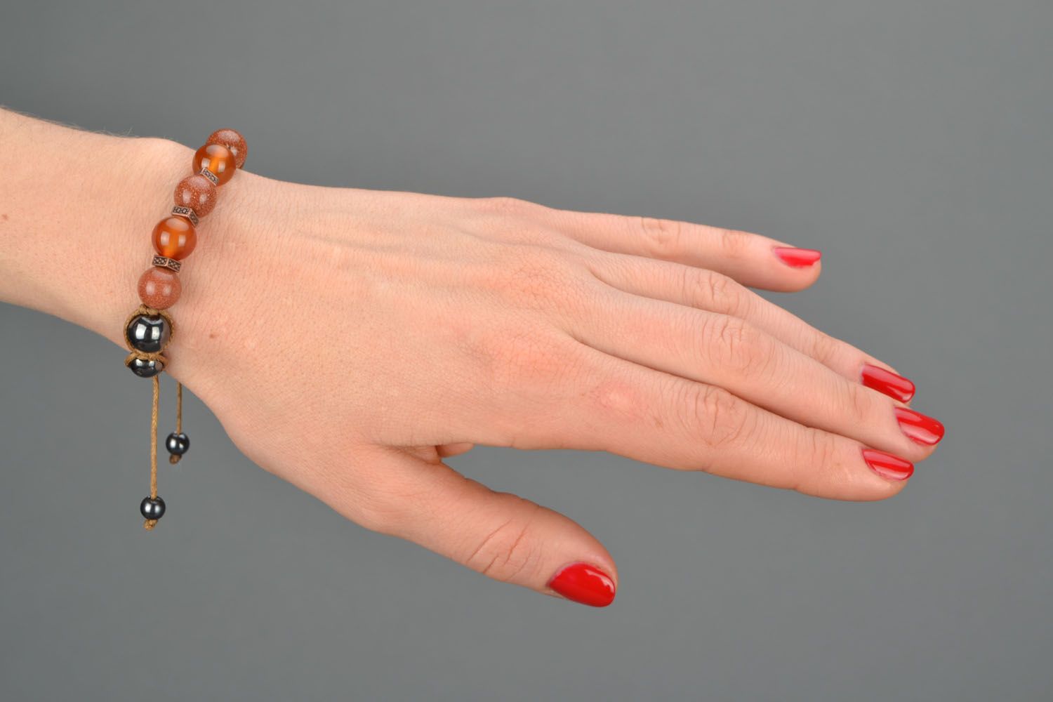 Wrist bracelet with natural stones photo 1