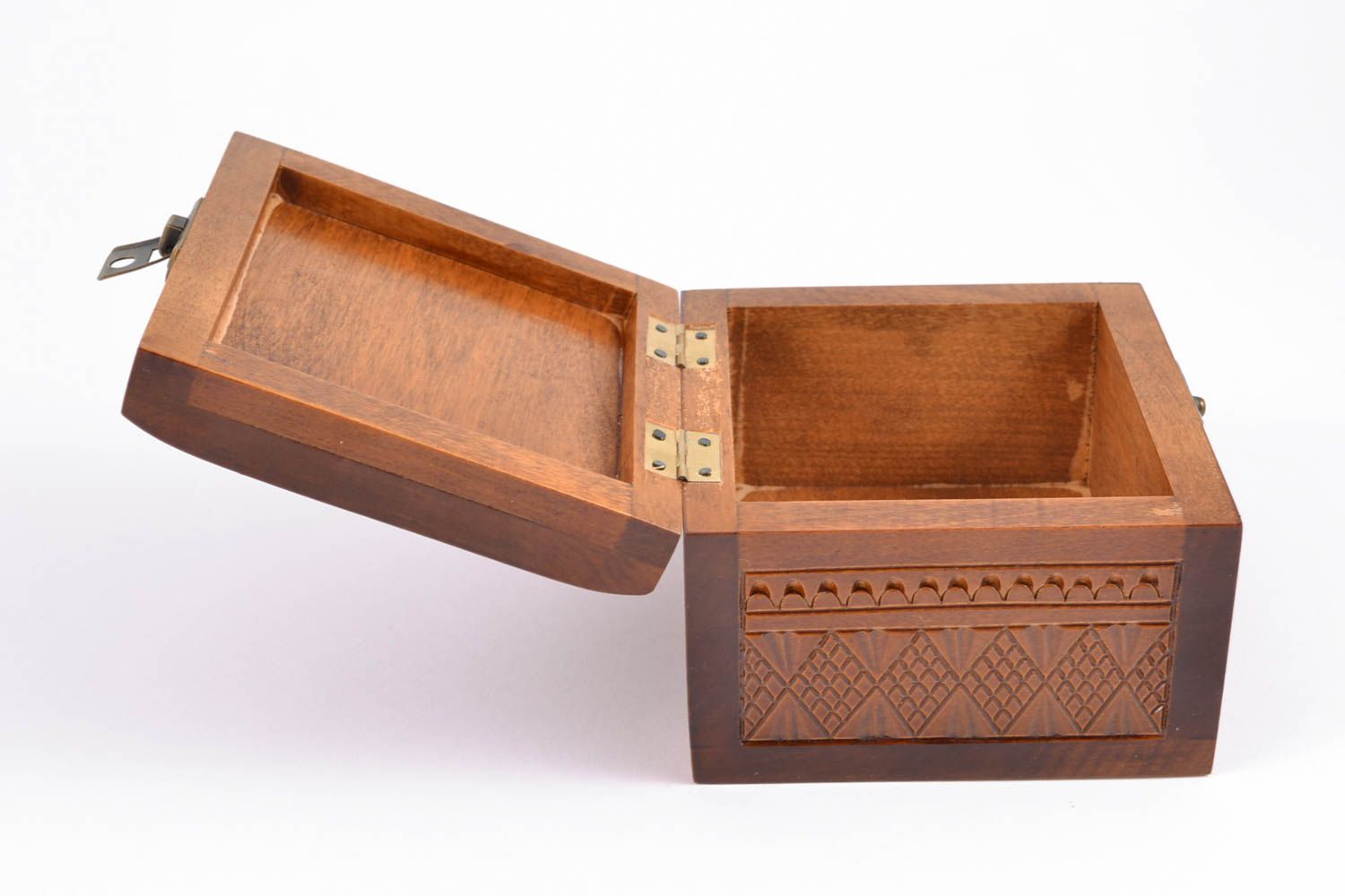 Handmade carved oak wood jewelry box photo 4