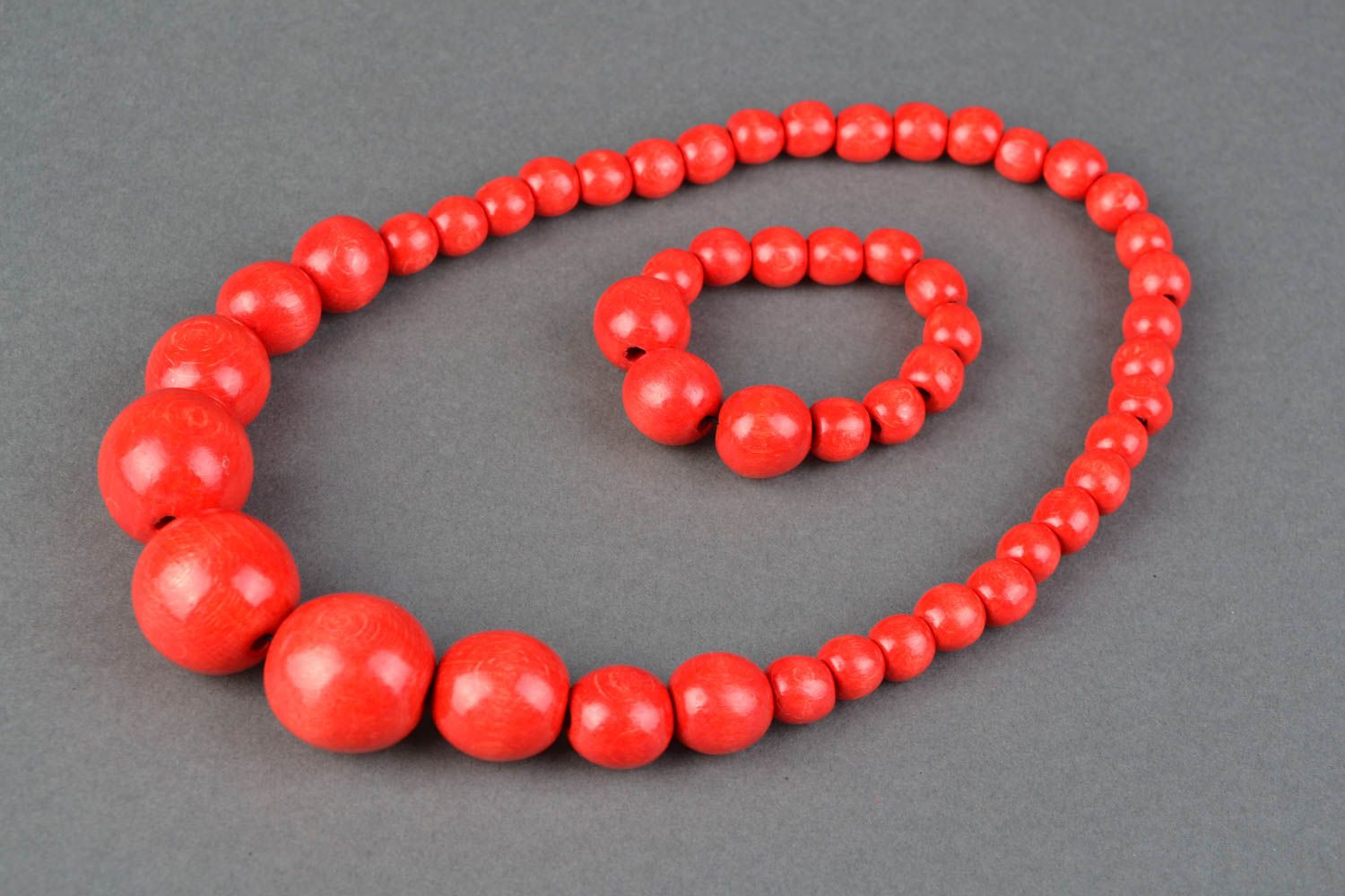 Ensemble de bijoux en bois faits main Collier et bracelet rouges cadeau femme  photo 4