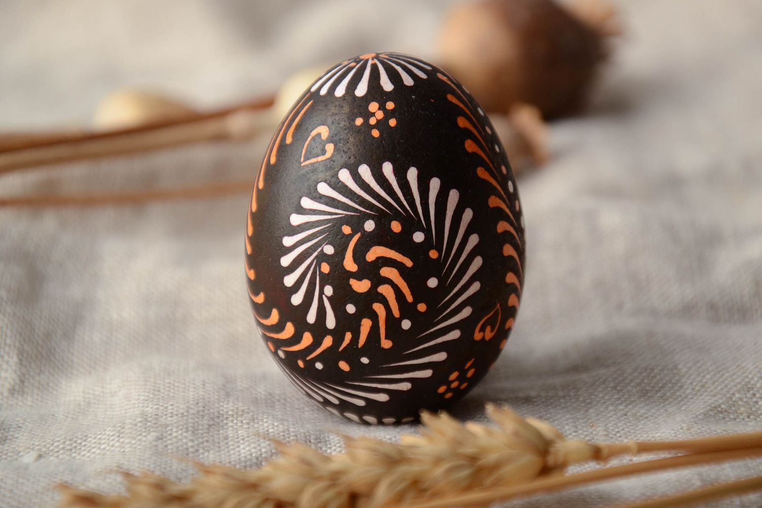 Пасхальное яйцо куриное писанка с лемковской росписью фото 1